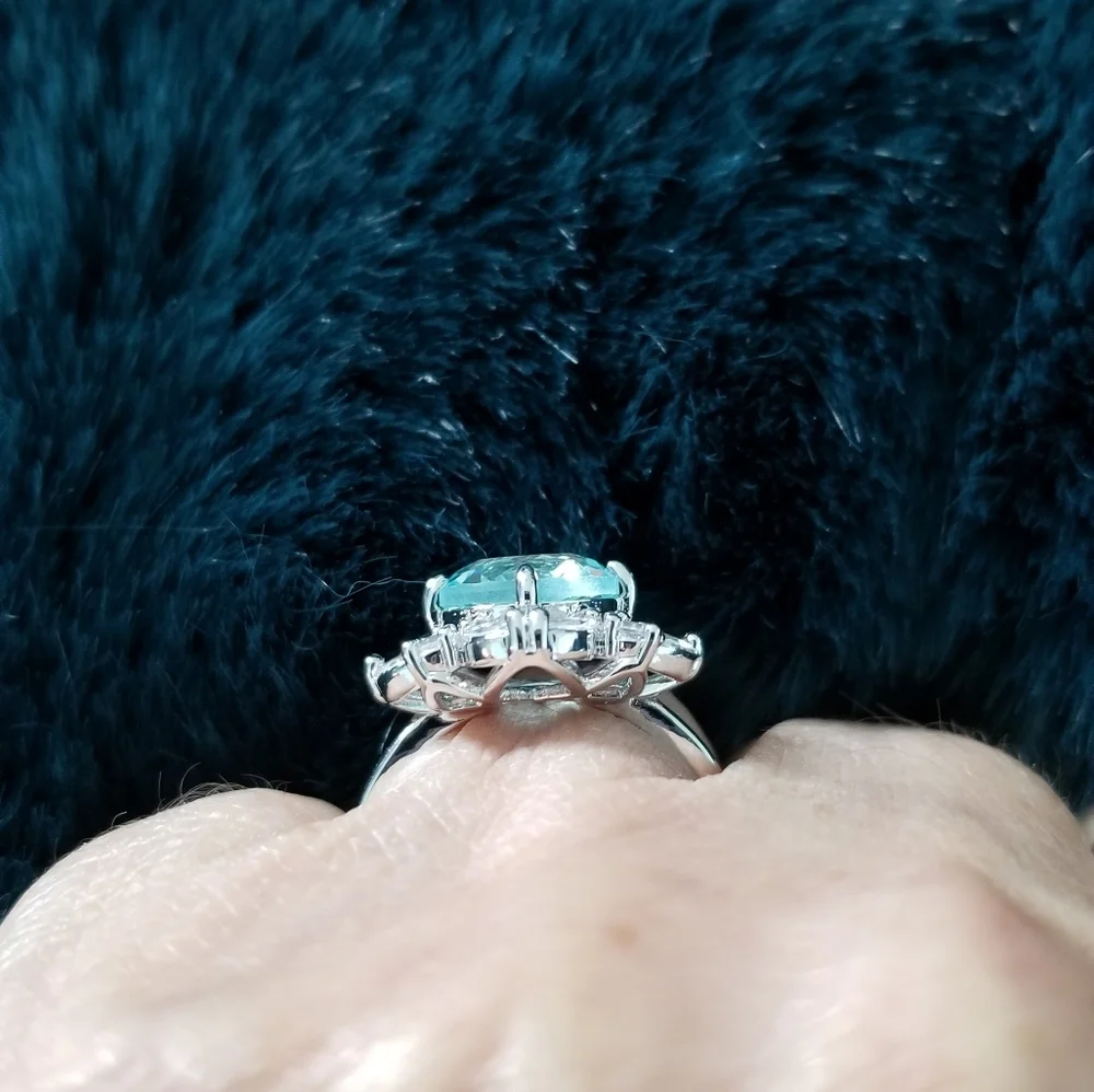 AQUAMARINE RING - Picture 4 of 8